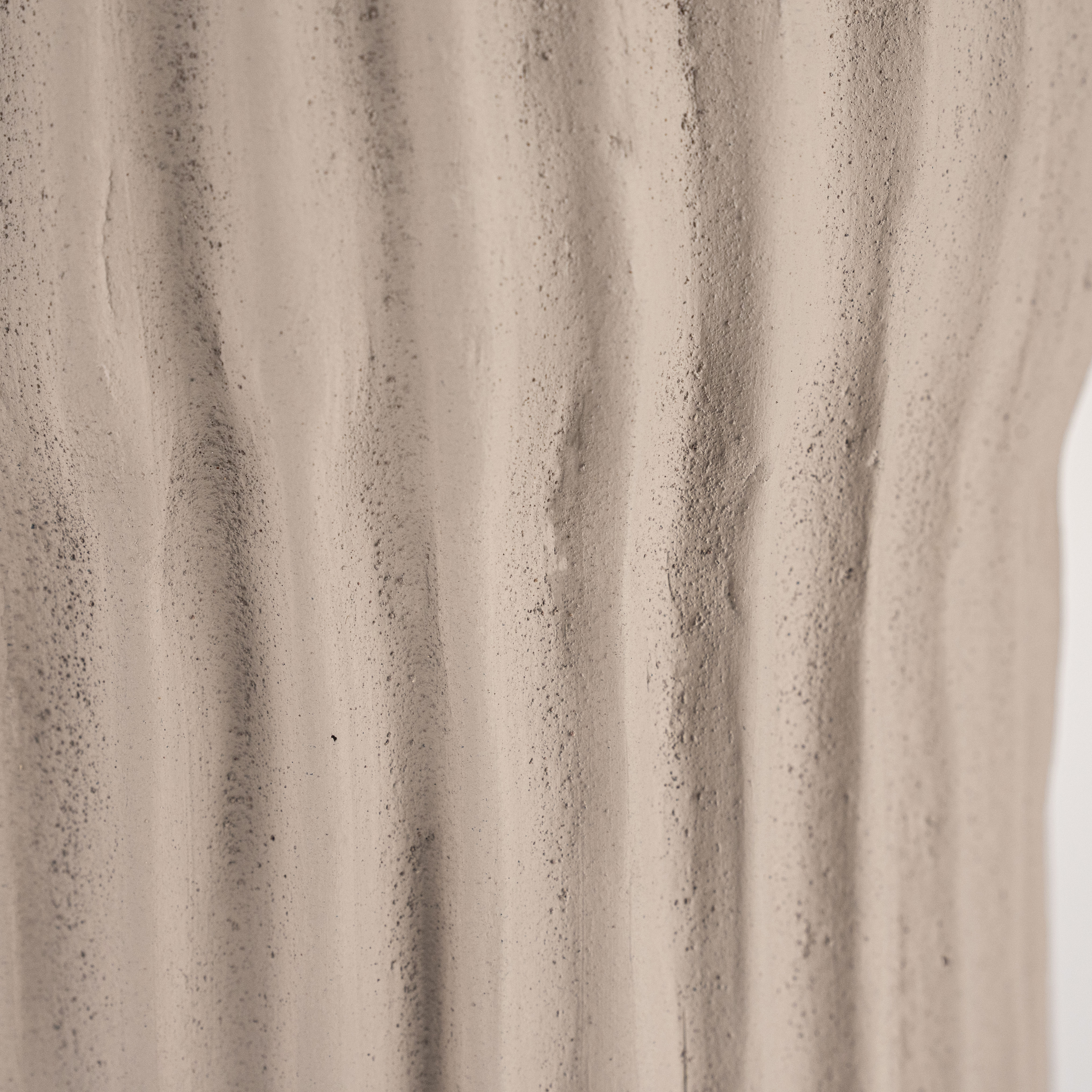 825010098 | Vaas Montsant 14x30 cm - taupe | Isaa