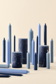 78023-09 | Rustic candle - cornflower blue Ø:6.8 H:10 | Ib Laursen