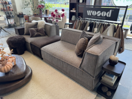 Manu bank - winkelopstelling incl. 3 sierkussens | WOOOD - SHOWROOMMODEL