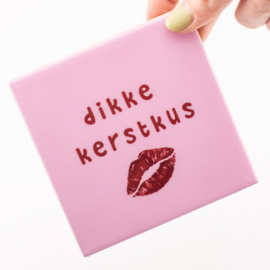 TE3075 | Tegeltje dikke kerstkus | HomeBound by KY - Wordt verwacht!