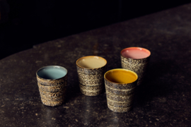 KST0357 | 70s ceramics: coffee mugs, brew variation (set of 4) | HKliving - Medio oktober verwacht!