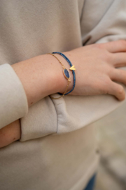 Armband met blauwe glassteen - donkerblauw/goud | Zusss