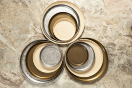 728618 | Tyrae round plate L - gold | PTMD
