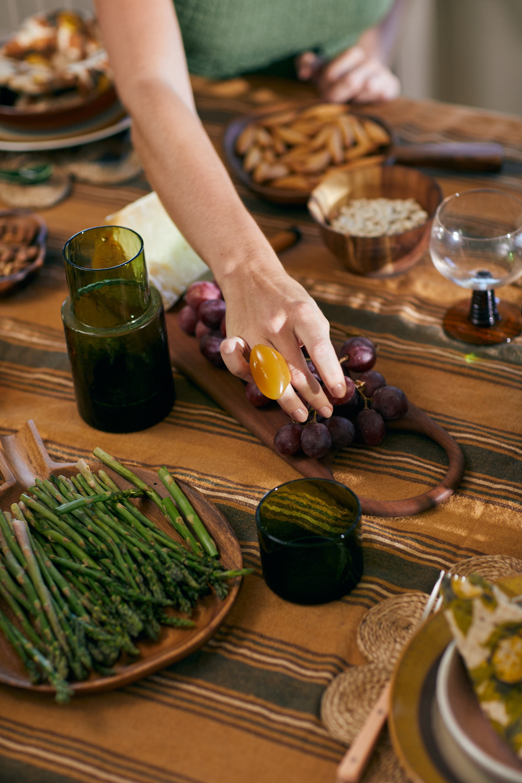 KBB0002 | Acacia bread board M | HKliving 