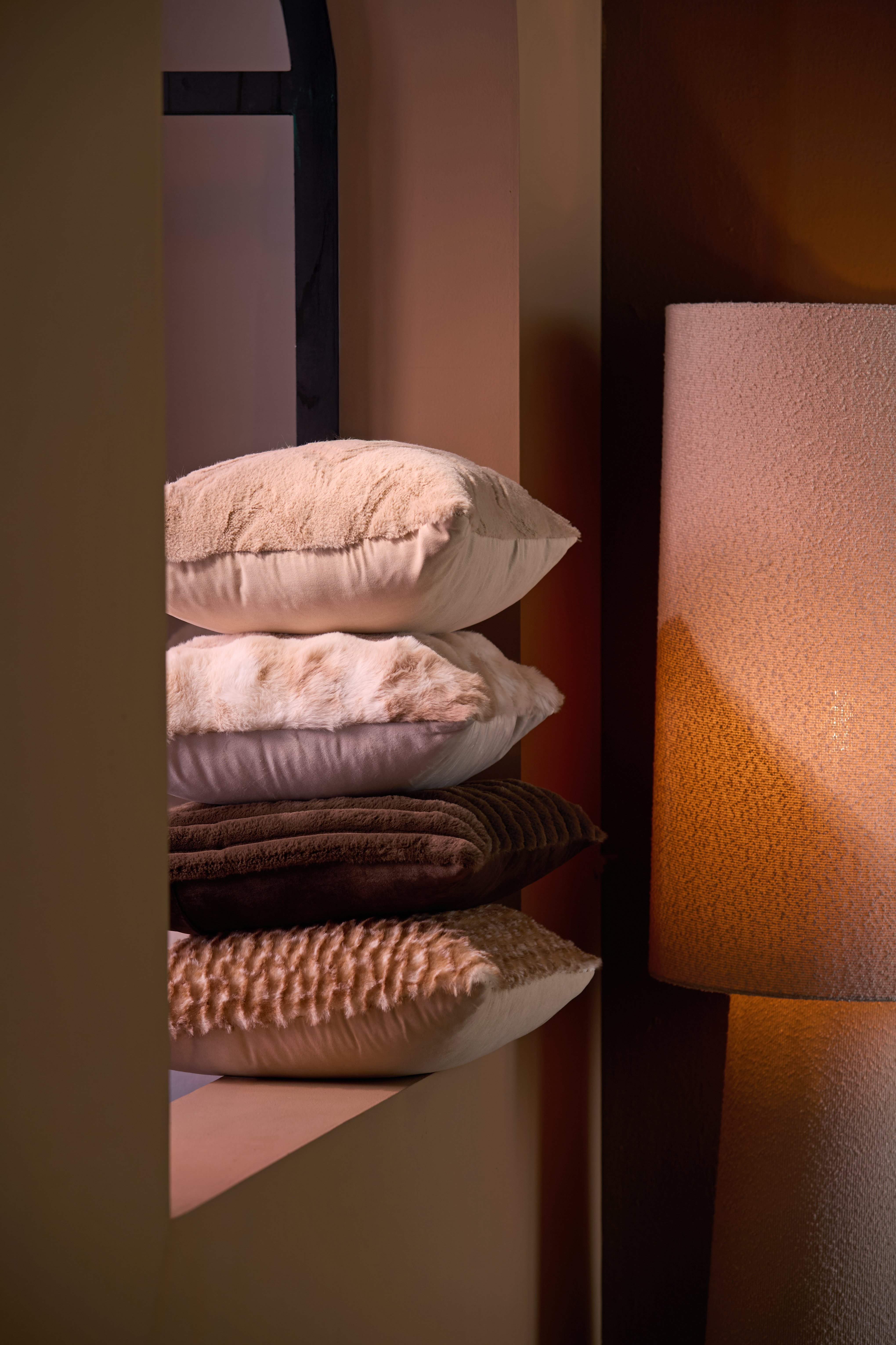 6885976 | Kussen 45x45 cm MODRA - crème/licht groen | Light & Living