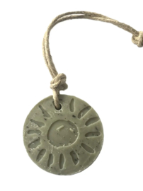 124668 | Zeephanger Zon 70 gram met basilicum citroen - groen | MIJN STIJL