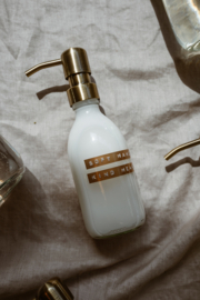 Handlotion 'soft hands kind heart' - helder/brons 250ml | Wellmark