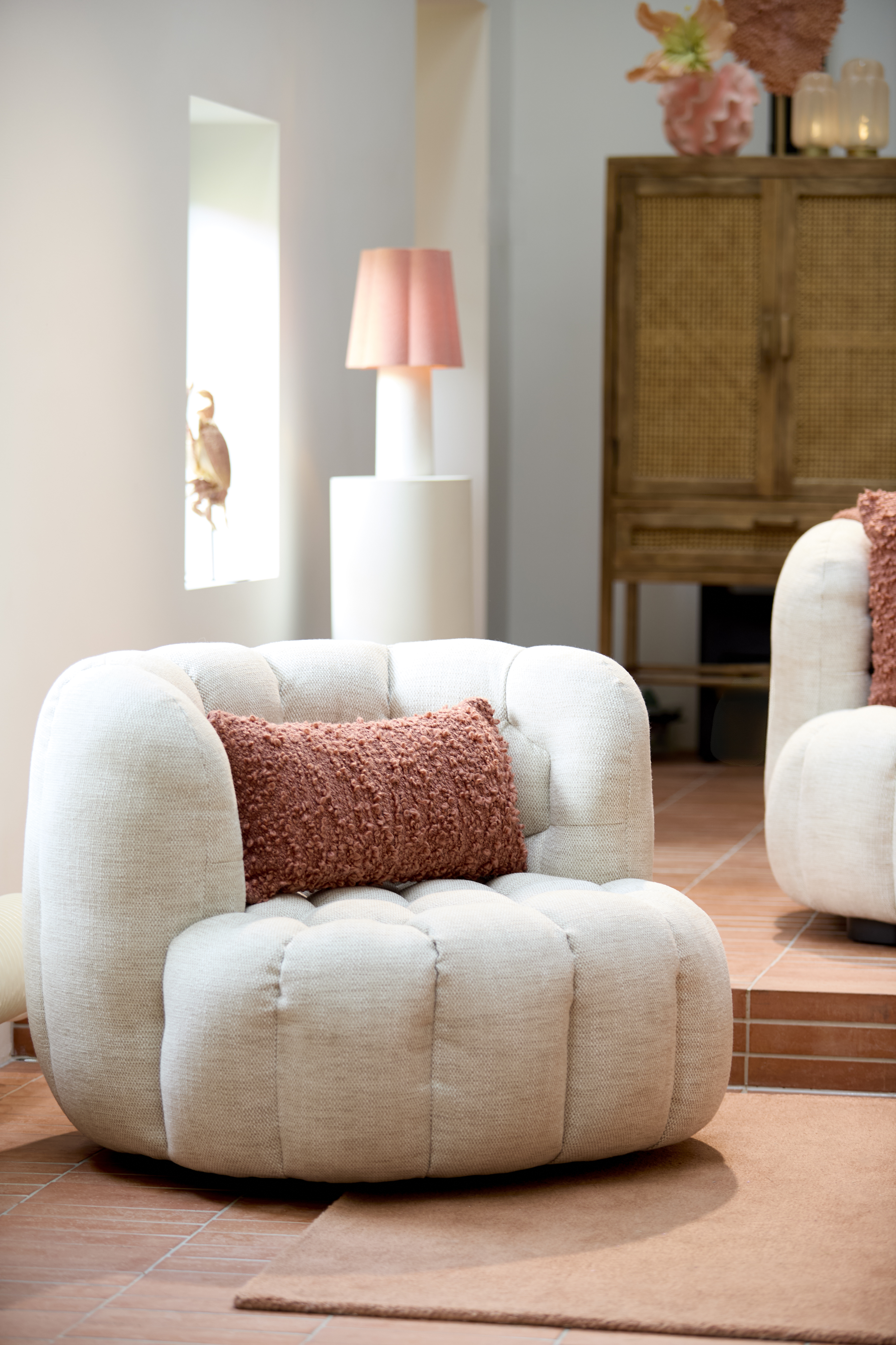 7485683 | Kussen 60x30 cm HUMADA - bouclé terra | Light & Living