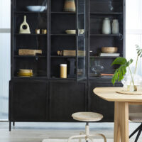 Vitrinekast Garland 6deurs. - Zwart | New Routz