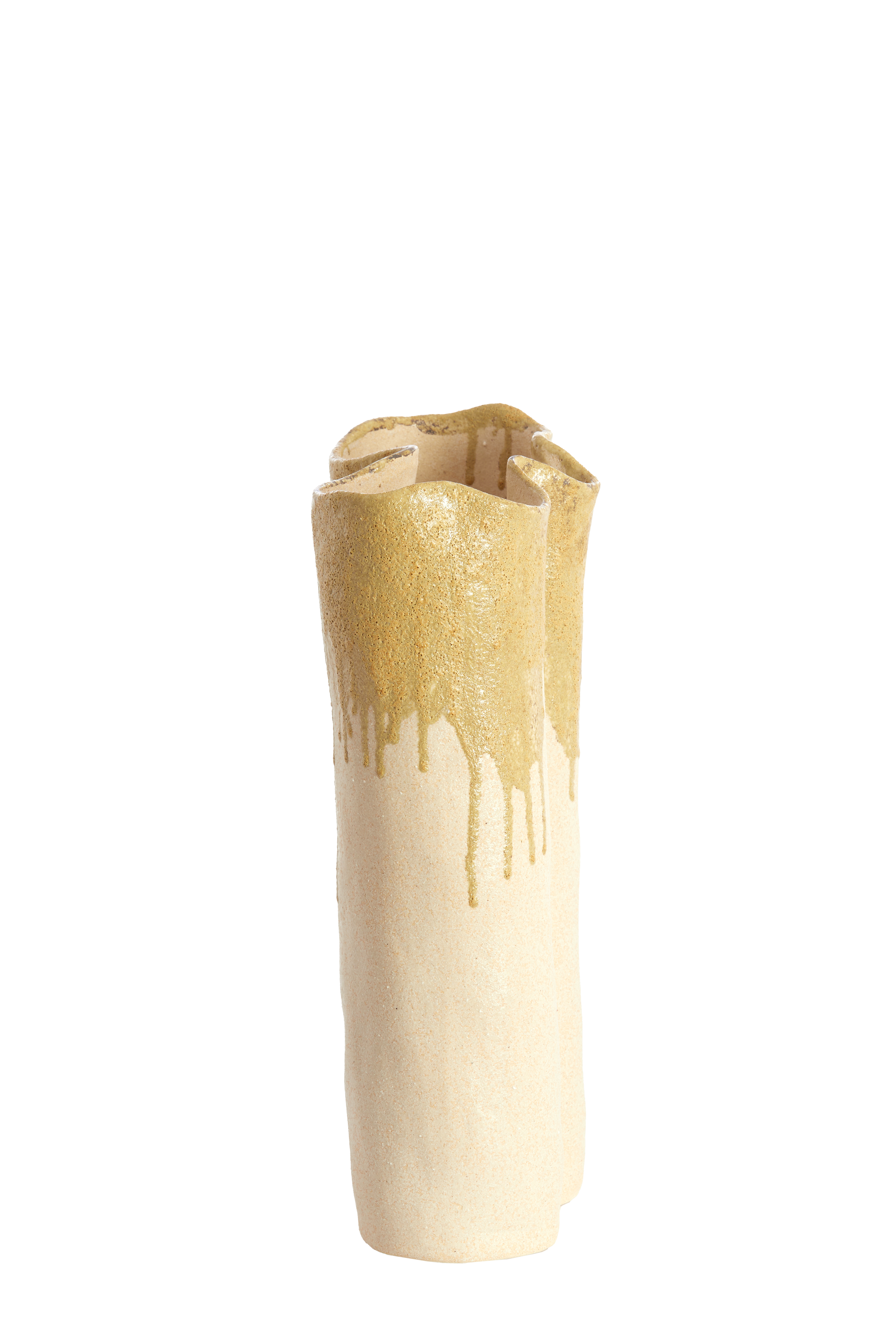 5755943 | Vaas deco 26x14x40 cm FLOVILLA - crème/olijf groen | Light & Living