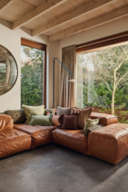 TCU0024 | Ruffle cushion, chestnut (50x50) | HKliving