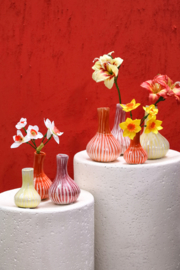 725207 | Jaclyne vase garlic shape S - green | PTMD