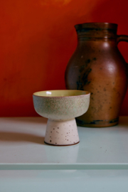 KST0183 | 70s ceramics: tapas bowl on base L, slush | HKliving