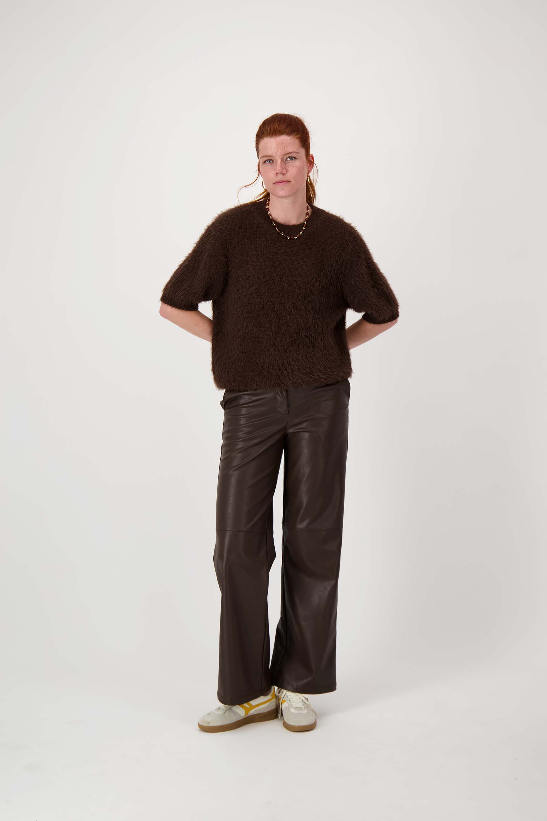PU wijde broek - chocoladebruin | Zusss