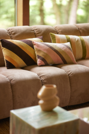 TKU2178 | Striped velvet cushion Sunkissed (50x30) | HKliving 