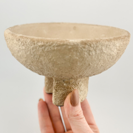 AS7319 | Aardewerk plateau op voet Ø15 cm - beige | HomeBound by KY