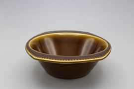 SMALL DISH W/HANDLES - (B)