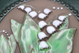 PLAQUE NO. 882 - "LILJEKONVALJ" (LILY OF THE VALLEY) (B)