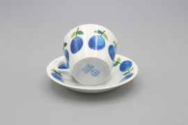 COFFEE CUP AND SAUCER (B)