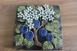 "PLOMMON" (PLUM) PLAQUE  - B