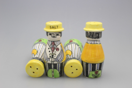 SET VAN 4 KRUIDENPOTJES "FAMILJEN PEPPARSON"