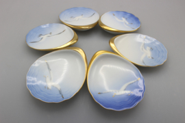 SET VAN 6 OESTERSCHAALTJES