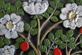 "NYPON" (ROSE HIP) PLAQUE