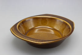 MEDIUM DISH W/HANDLES - (B)
