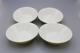 ARABIA SET OF 4 BOWLS