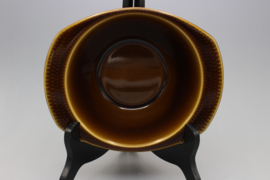 SMALL DISH W/HANDLES - (D)