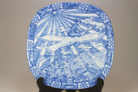 COMMEMORATIVE PLATE 1970-1980