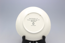 BORD Ø 18 CM - ÅRHANEN (KORHOEN)