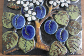 "PLOMMON" (PLUM) PLAQUE- A