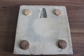 "PLOMMON" (PLUM) PLAQUE  - B