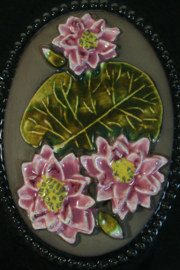 PLAQUE NO. 893 - "NÄCKROS" (PINK WATER LILY)