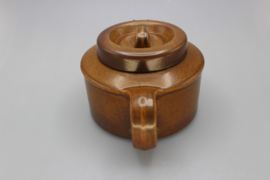 TEAPOT WITH INFUSER