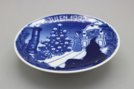 CHRISTMAS PLATE 1992