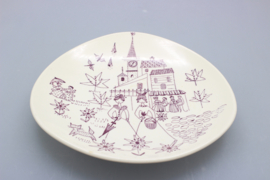 'THE OLD VILLAGE' I DECORATIVE PLATE