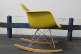 Vitra Eames schommelstoel