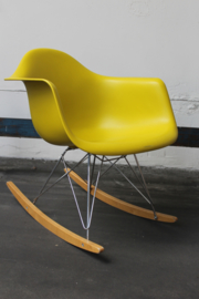 Vitra Eames schommelstoel