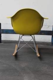 Vitra Eames schommelstoel