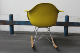 Vitra Eames schommelstoel