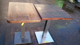 houten tafels met rvs poot