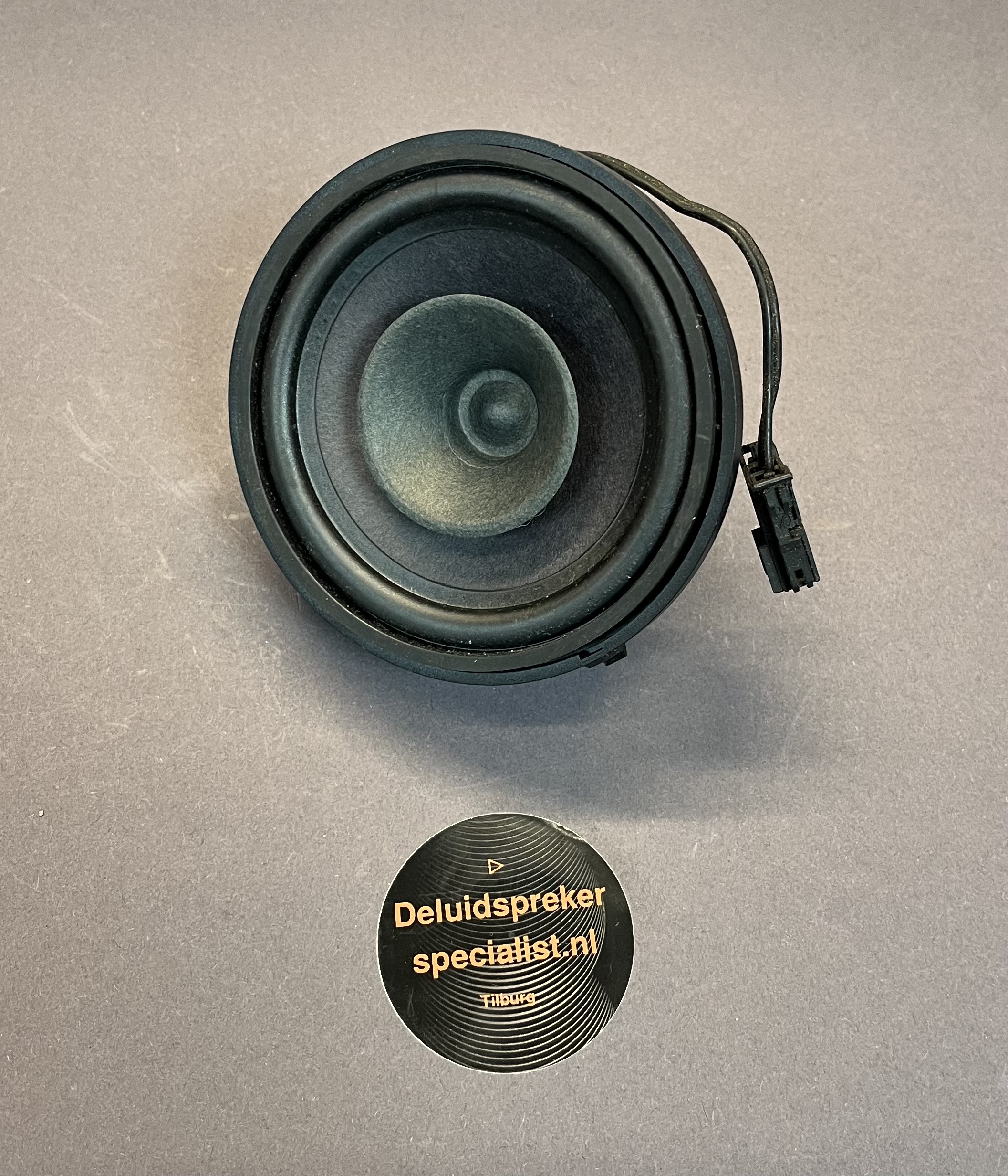 Breedband auto Speaker dashboard