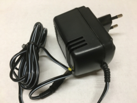 ALINCO  EDC-79 Adaptor 6V-300MA 1,8VA