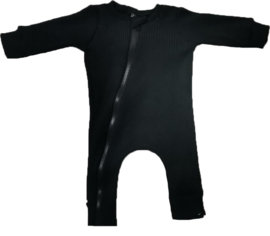 Knit zwart onesie