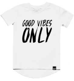 Long t-shirt wit good vibes only