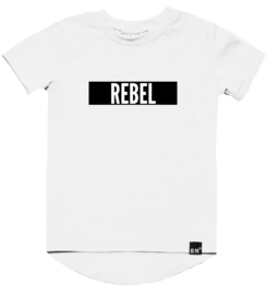 Long t-shirt wit rebel