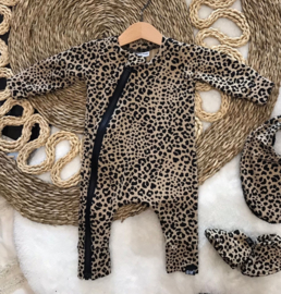 Panter sand/zwart onesie (rits)