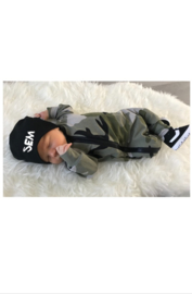 Newborn beanie name black